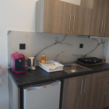 Merida Apartments Mola Kalyva Zewnętrze zdjęcie