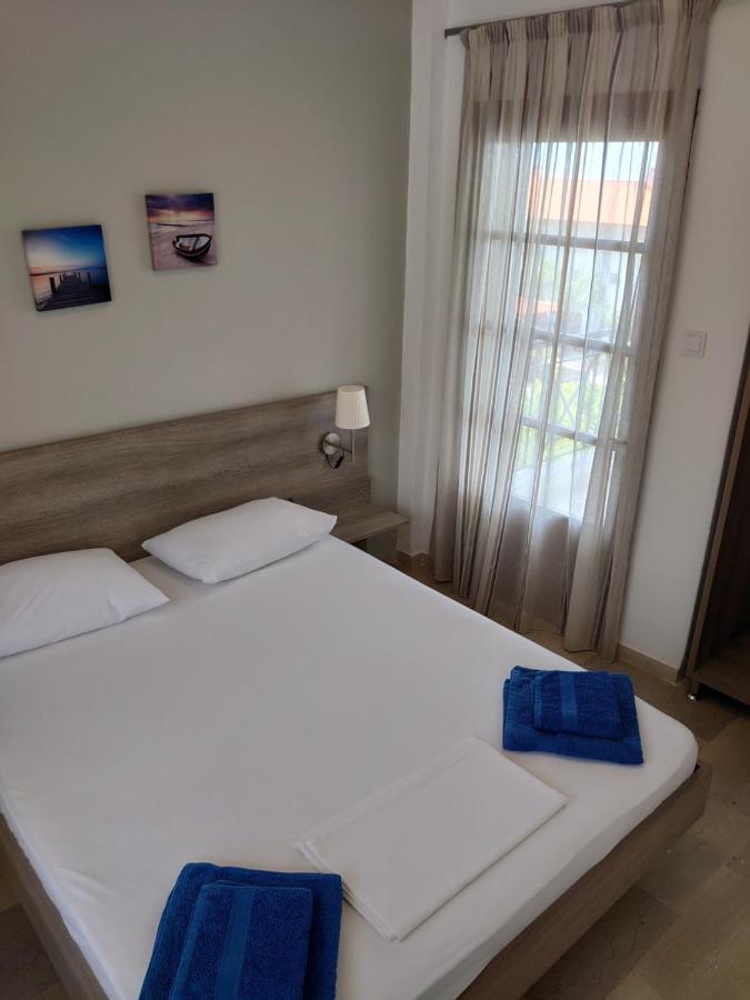 Merida Apartments Mola Kalyva Zewnętrze zdjęcie