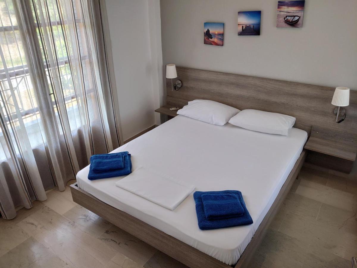 Merida Apartments Mola Kalyva Zewnętrze zdjęcie