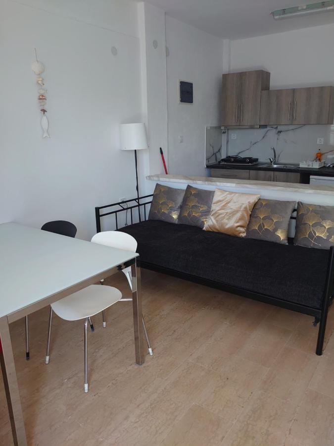 Merida Apartments Mola Kalyva Zewnętrze zdjęcie